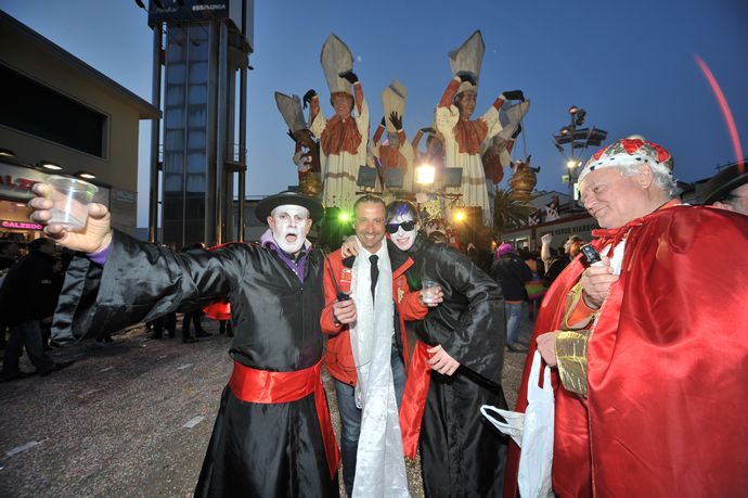 Ingrandisci la foto